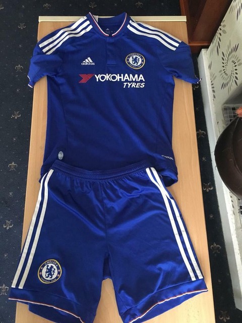 chelsea football kit boys